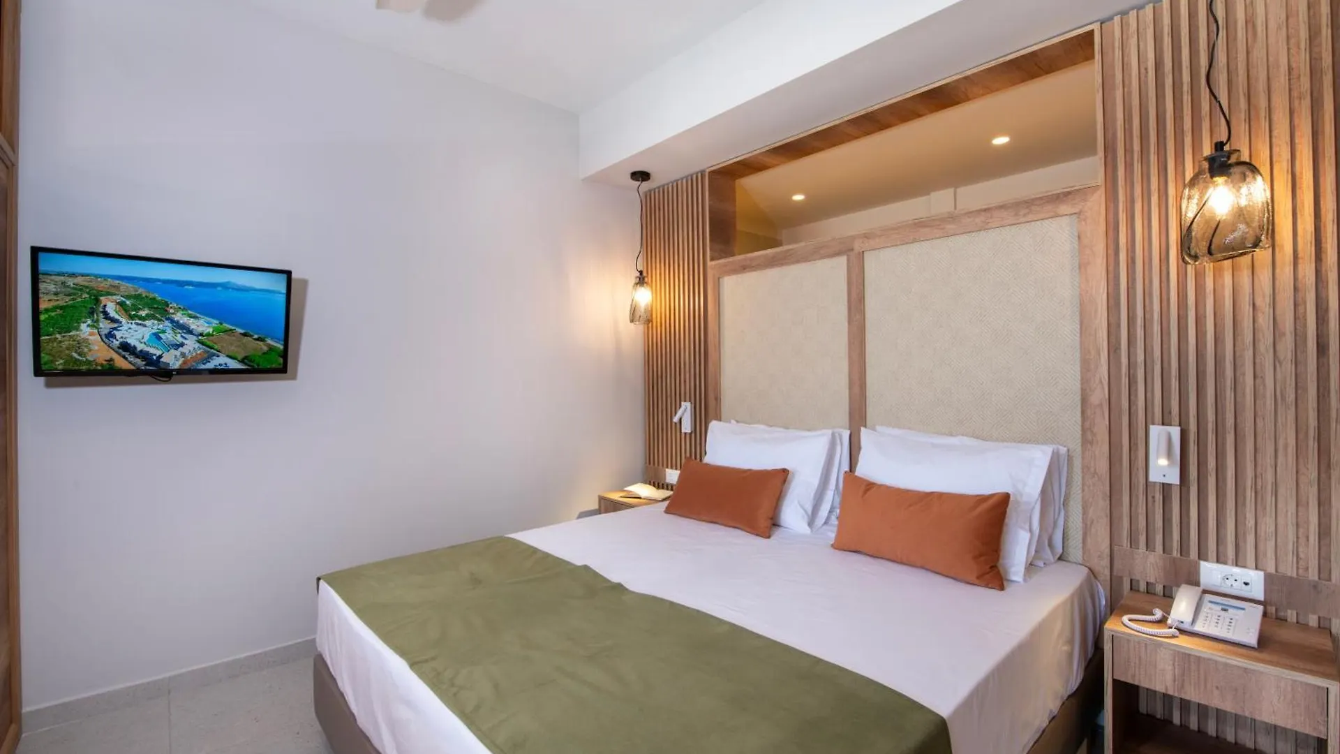 Kiani Beach Resort Family All Inclusive Kalámion 5*,