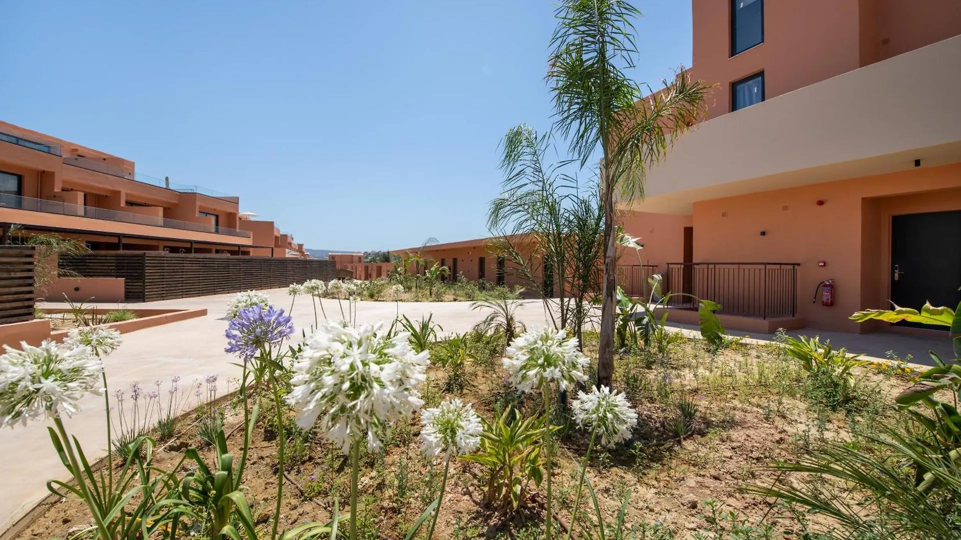 Kiani Beach Resort Family All Inclusive Kalámion 5*,
